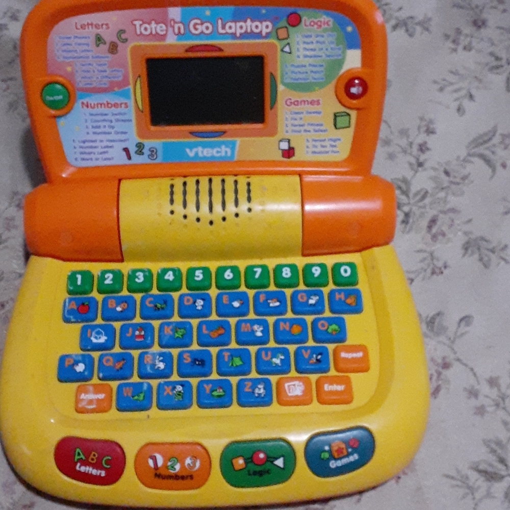 COPY - Tote 'n Go laotop Toy READ CAPTION